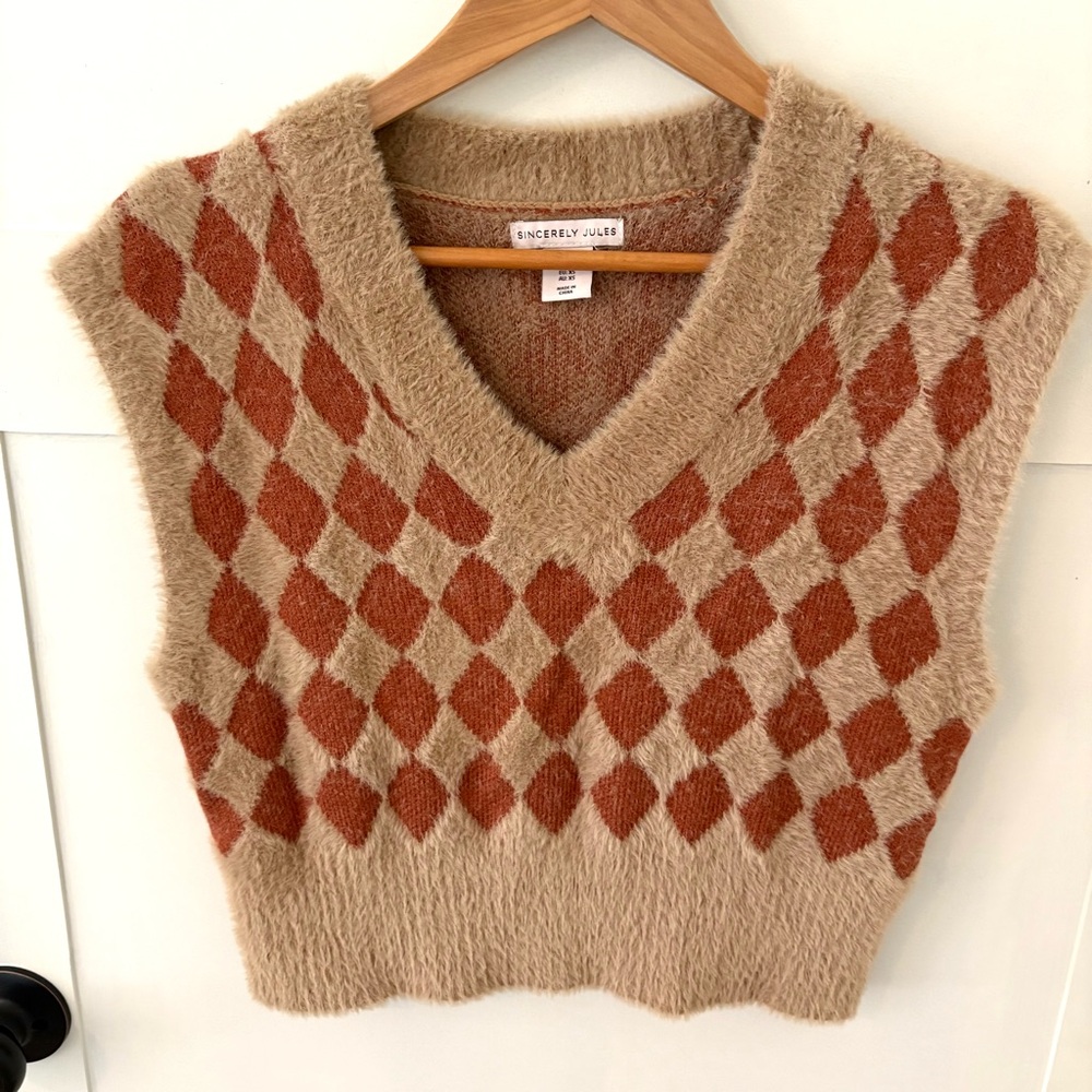 Sincerely Jules Fuzzy Diamond Sweater Vest. Size XS. - Picture 1 of 9